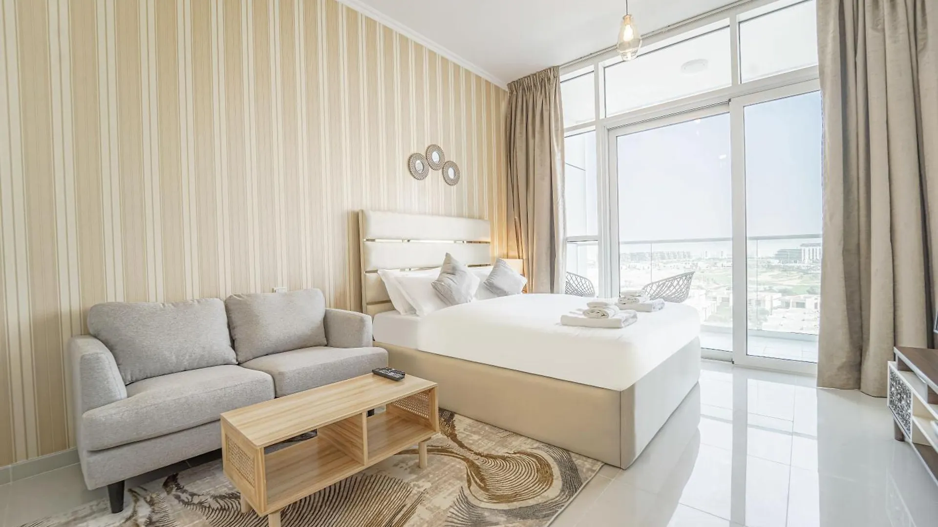 Studio In Damac H1 By Deleguest Dubai Apartment
